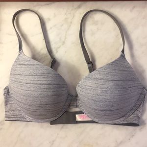 34C Victoria's Secret Bra